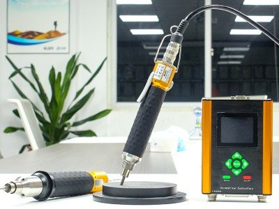 伺服電批加上機(jī)器人視覺，究竟是什么效果？-堅(jiān)豐股份